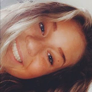 Meet your Posher, Kelsey